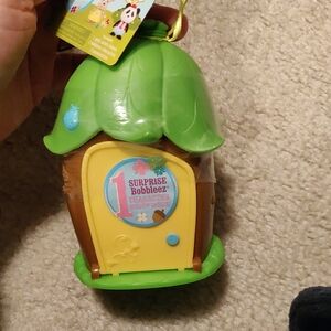 New!Lil Woodzeez Mini Acorn House Surprise Bobbleez Green and Yellow Toy House